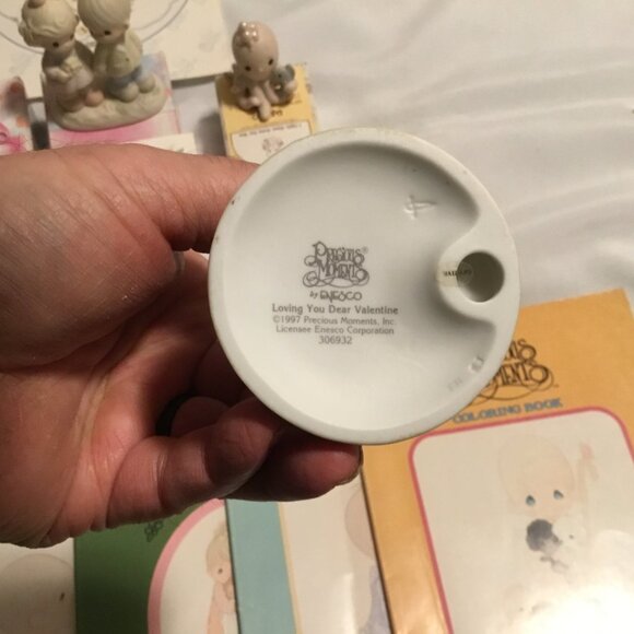 Lot of 5 Precious Moments Porcelain Figurines Enesco, 6 Color Books, 1 X Stich - Picture 7 of 10